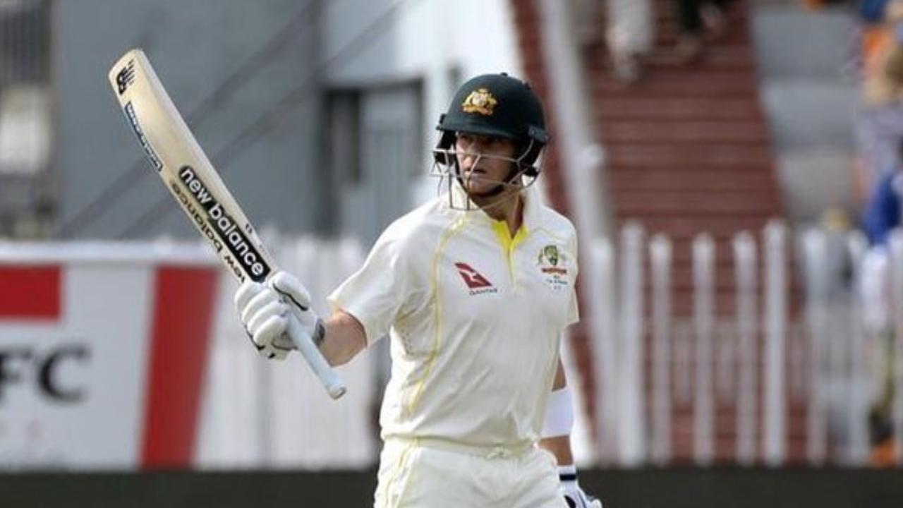AUS vs ENG 1st Test 2019
In the first Test against England at Edgbaston, Birmingham, Steve Smith showcased his immense batting prowess in challenging conditions. Batting first, Australia posted 284 runs, with Smith single-handedly producing a brilliant 144 off 219 balls, including 16 fours and two sixes. In Australia's second innings, the right-hander once again delivered, scoring 142 off 207 balls with 14 boundaries (Pic: X/@stevesmith49) AUS vs ENG 1st Test 2019
In the first Test against England at Edgbaston, Birmingham, Steve Smith showcased his immense batting prowess in challenging conditions. Batting first, Australia posted 284 runs, with Smith single-handedly producing a brilliant 144 off 219 balls, including 16 fours and two sixes. In Australia's second innings, the right-hander once again delivered, scoring 142 off 207 balls with 14 boundaries (Pic: X/@stevesmith49)
