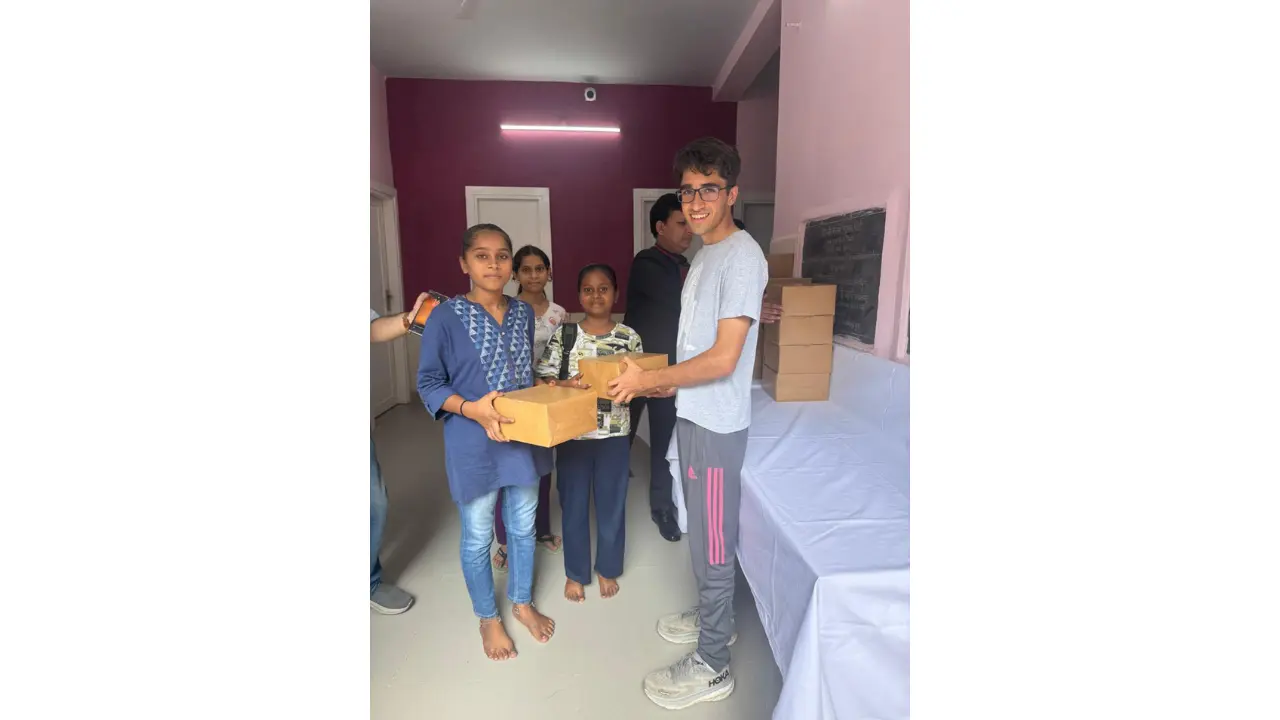 Feeding the Capital: Delhi Teen’s Humanistic Approach to Urban Hunger