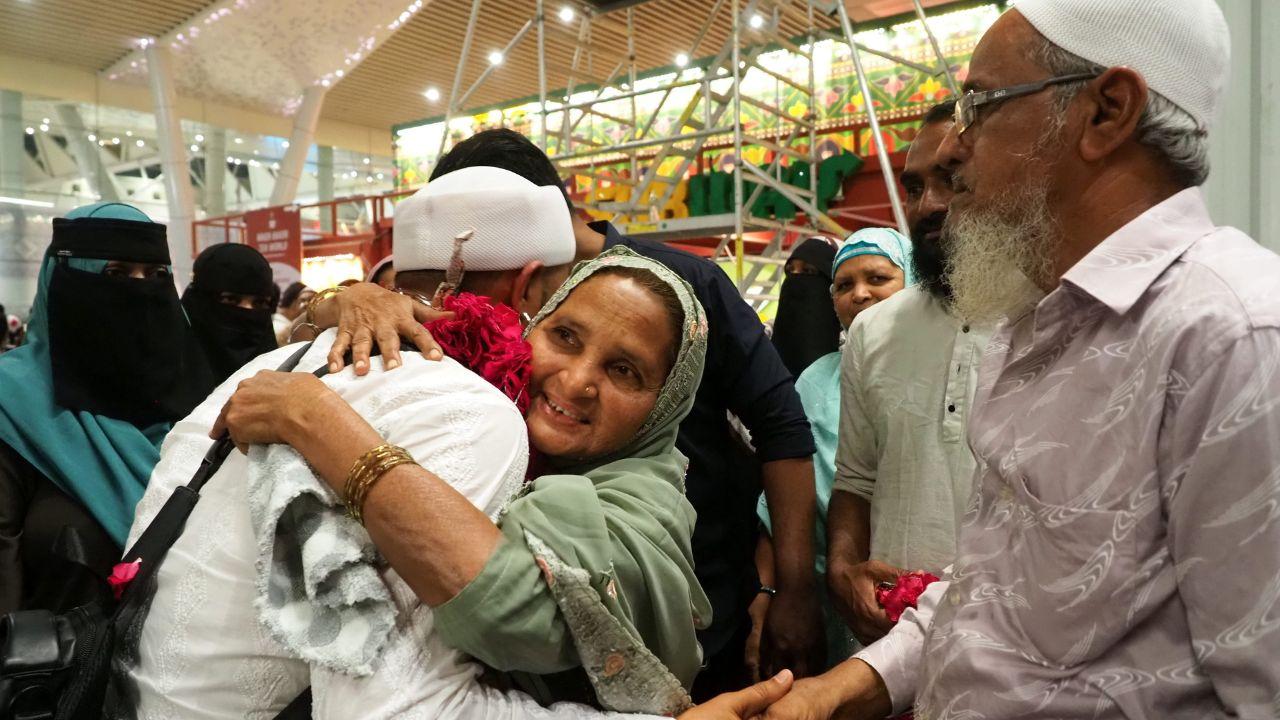 Many of the passengers had travelled to Saudi Arabia to perform Umrah. However, several return flights scheduled for February 28 were cancelled due to escalating tensions linked to the Israel-Iran conflict, leaving families in distress