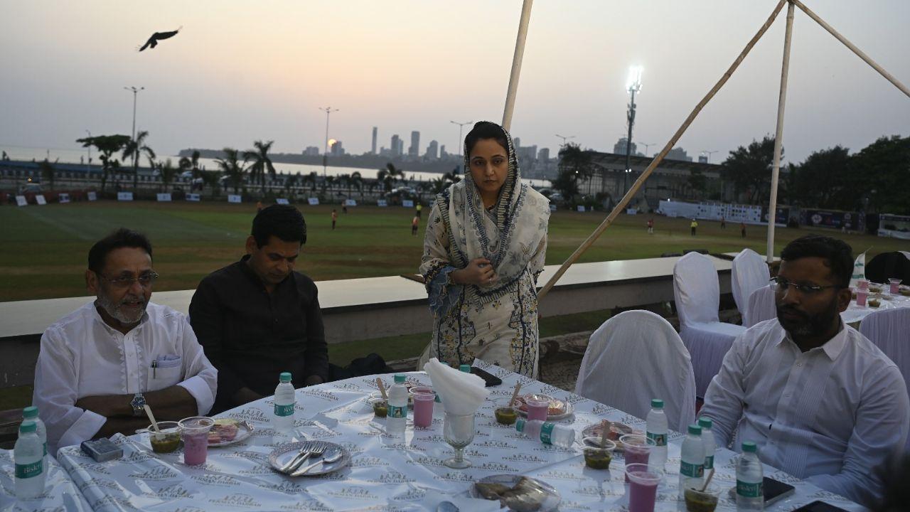 Guests break their fast together at the Dawat-e-Iftar hosted by Sana Malik and Nawab Malik amid a festive Ramadan atmosphere