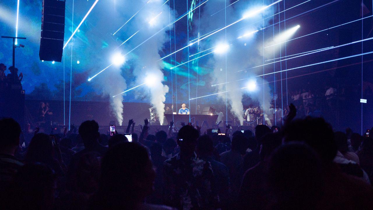 Performing in an Indian cricket jersey, KSHMR struck an instant chord with the crowd, especially with the excitement of India’s recent triumph in the ICC Men's T20 World Cup 2026. He later waved the Indian flag, drawing loud cheers 