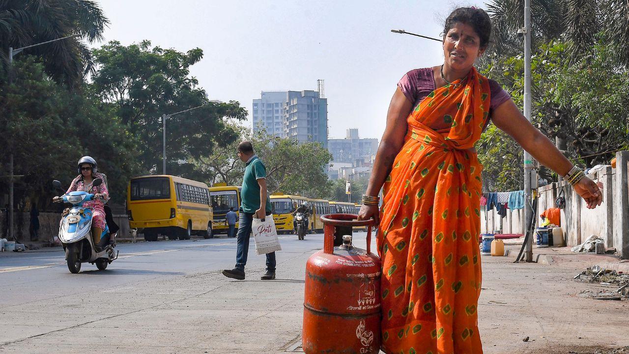 With 20 percent of Mumbai's hotels already shut and the BMC canteen switching to electric grills, the city's LPG crisis has reached a critical point