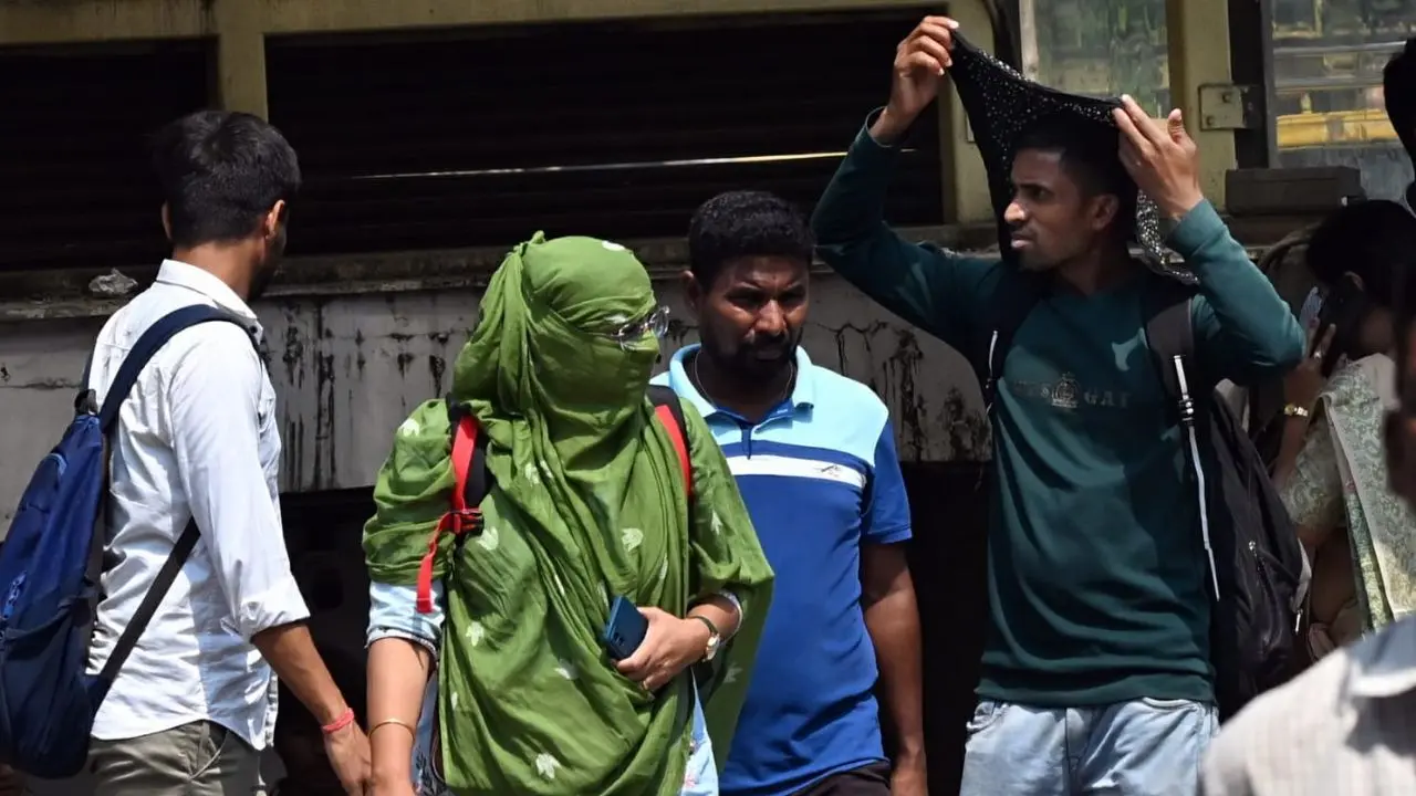 Throughout this week, Mumbai has experienced a climate ranging between hot and humid and hot and dry, with severe temperatures recorded between noon and 3 pm