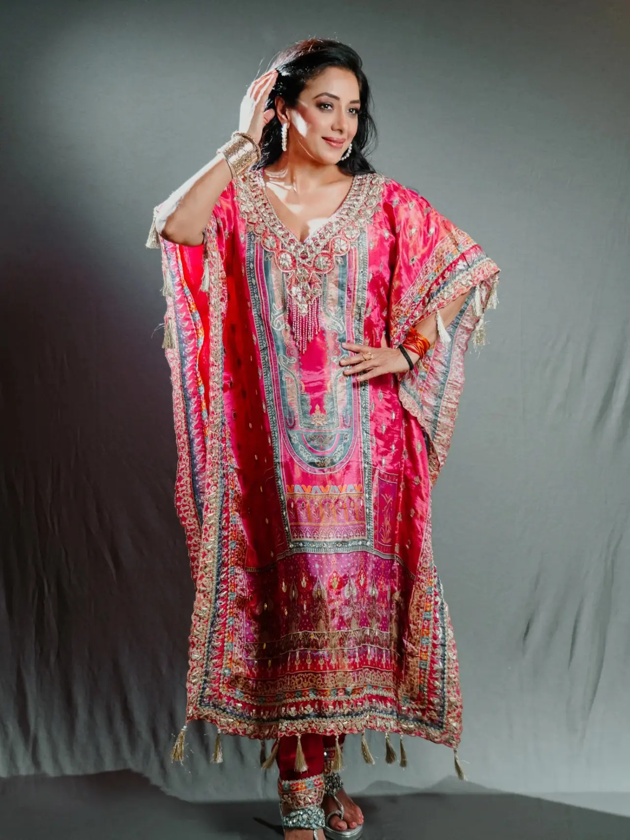 <p>Rupali Ganguly stuns in a pink kaftan adorned with intricate blue and gold embroidery, making it a perfect choice for Eid celebrations.</p> <p>Rupali Ganguly stuns in a pink kaftan adorned with intricate blue and gold embroidery, making it a perfect choice for Eid celebrations.</p>