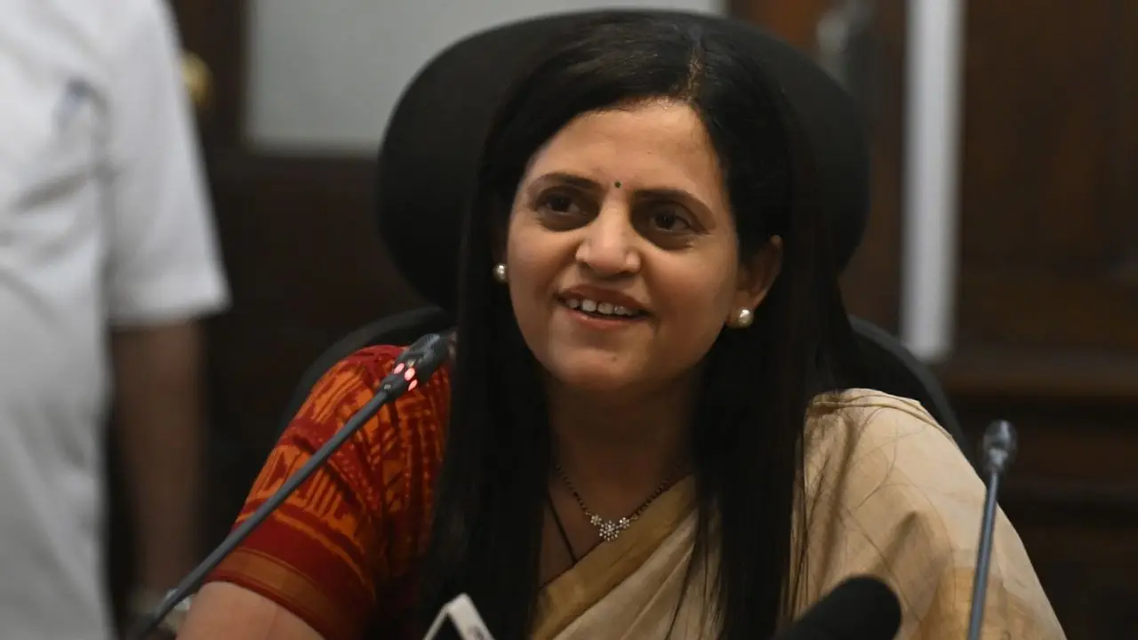 Bhide assumes office at the BMC headquarters in Fort, succeeding outgoing commissioner Bhushan Gagrani