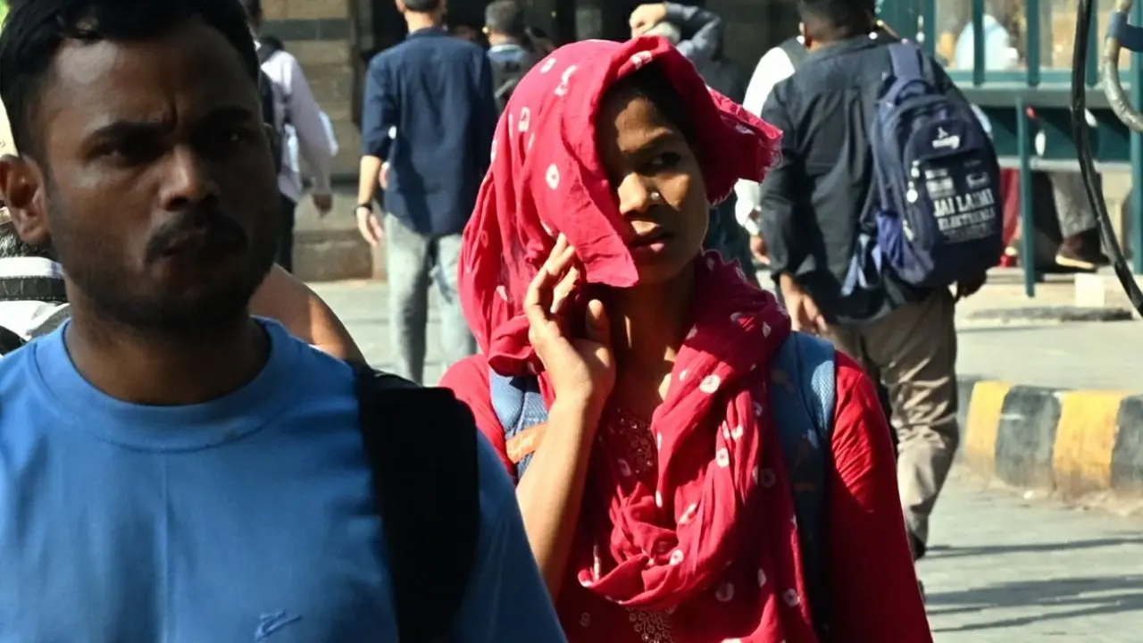 The Regional Met Centre (RMC) in Mumbai stated that the minimum temperature in the city on Monday morning was recorded at 21.3 degrees Celsius at the Santacruz observatory