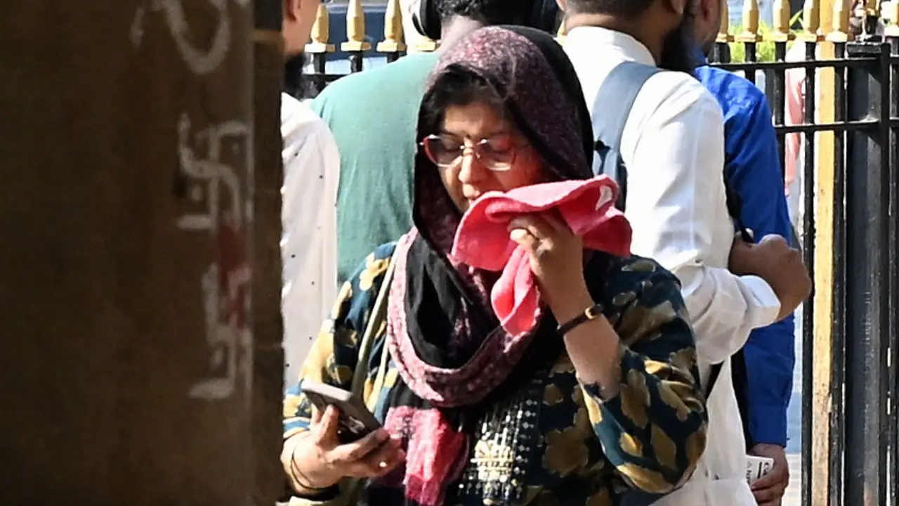 Weather bulletin issued on Monday afternoon, the weather department has issued a yellow alert, warning residents about the possibility of unusually high temperatures during the period