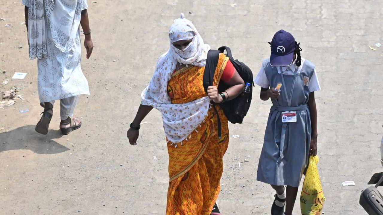 In a weather bulletin, the IMD stated that Mumbai was likely to witness mainly clear sky in the city and its suburbs. Hot and humid conditions were very likely to prevail in the suburbs on March 11