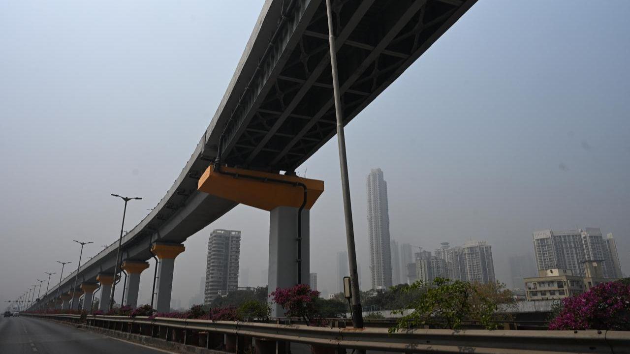 However, the AQI in Kalyan was recorded at 135 and 103 in Navi Mumbai