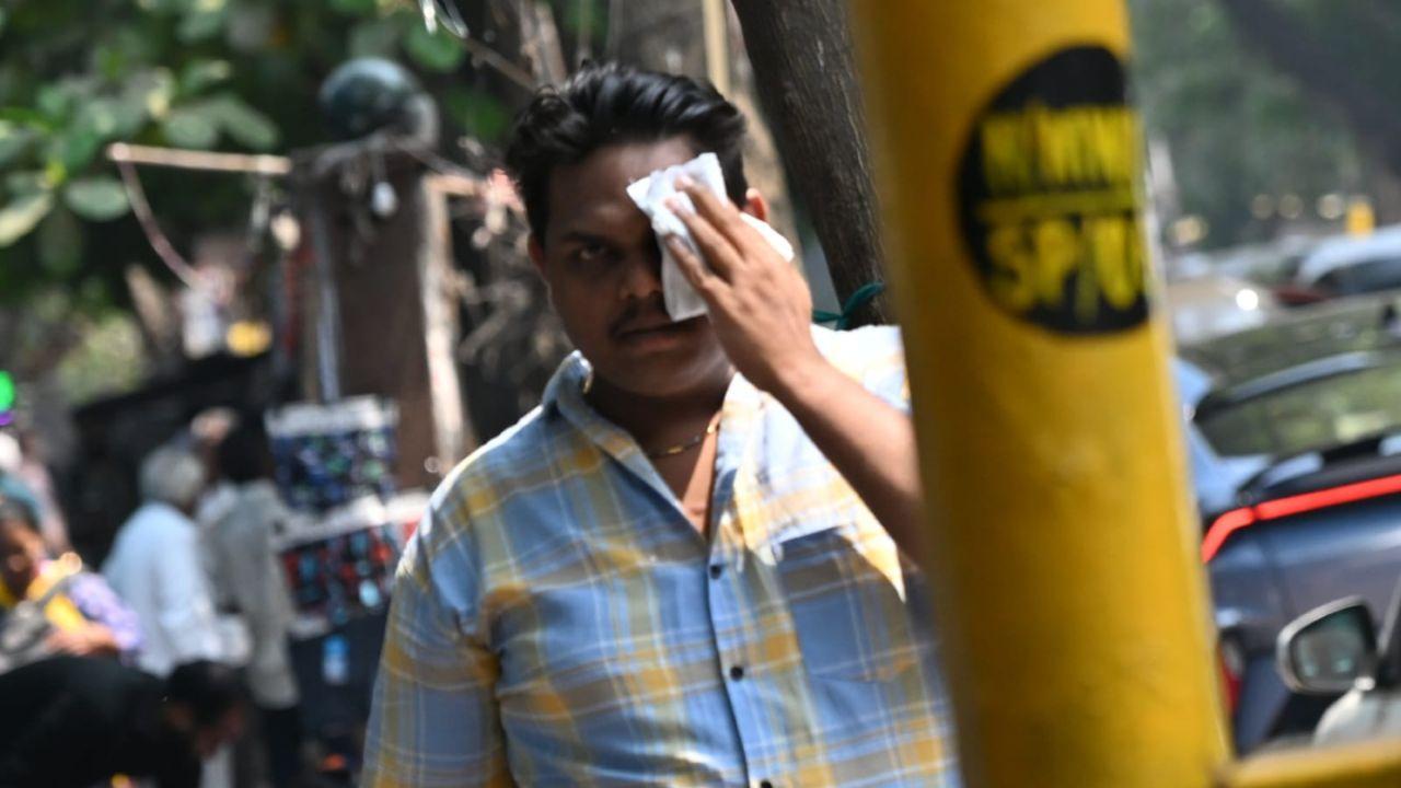 According to the Central Pollution Control Board's (CPCB) Sameer app, Mumbai’s Air Quality Index (AQI) was on Thursday recorded 'Satisfactory' at 10:05 pm and stood at 111