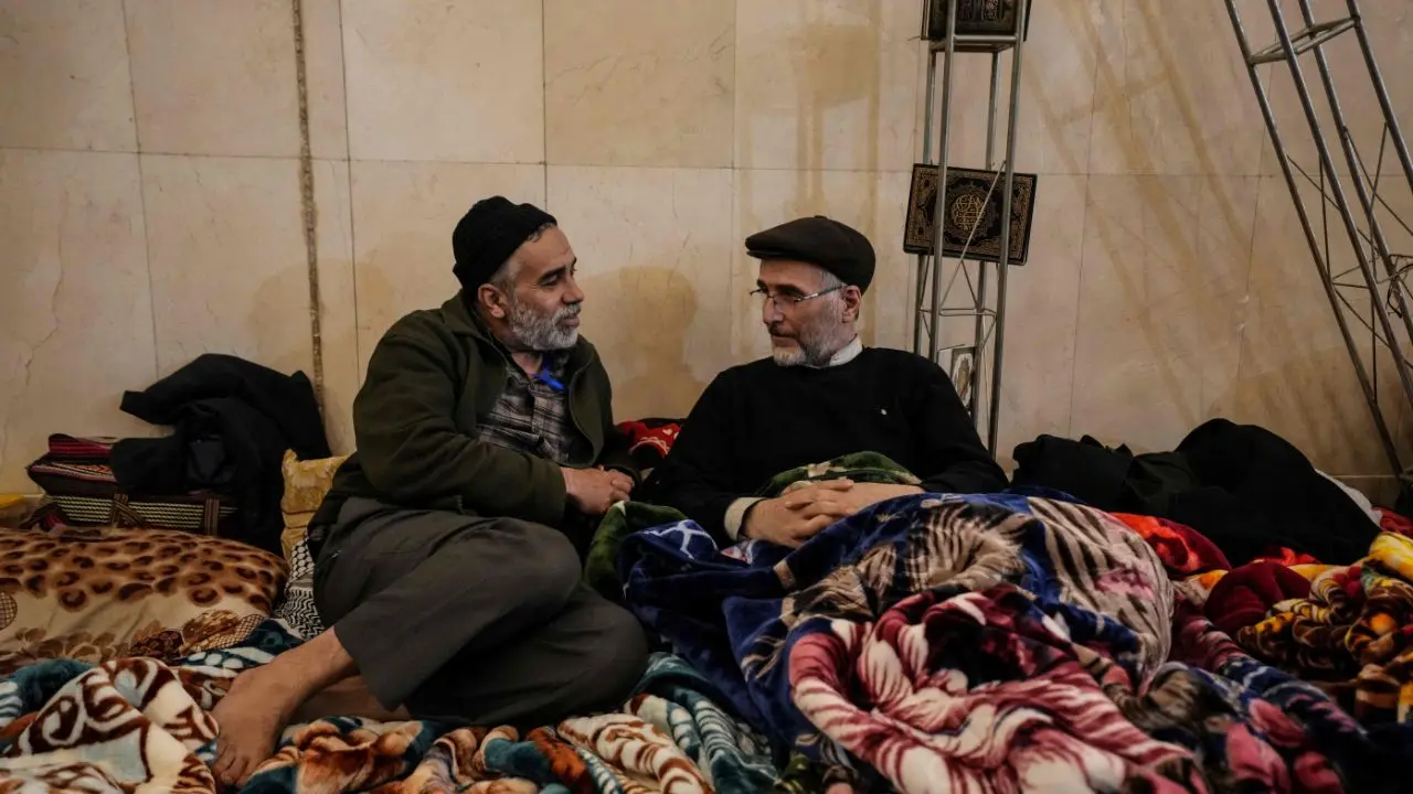 As Ramadan draws to a close, Shia Muslims at Kufa Mosque make the most of the remaining blessed nights of Laylat al-Qadr, seeking divine mercy and forgiveness during the Itikaf spiritual retreat.