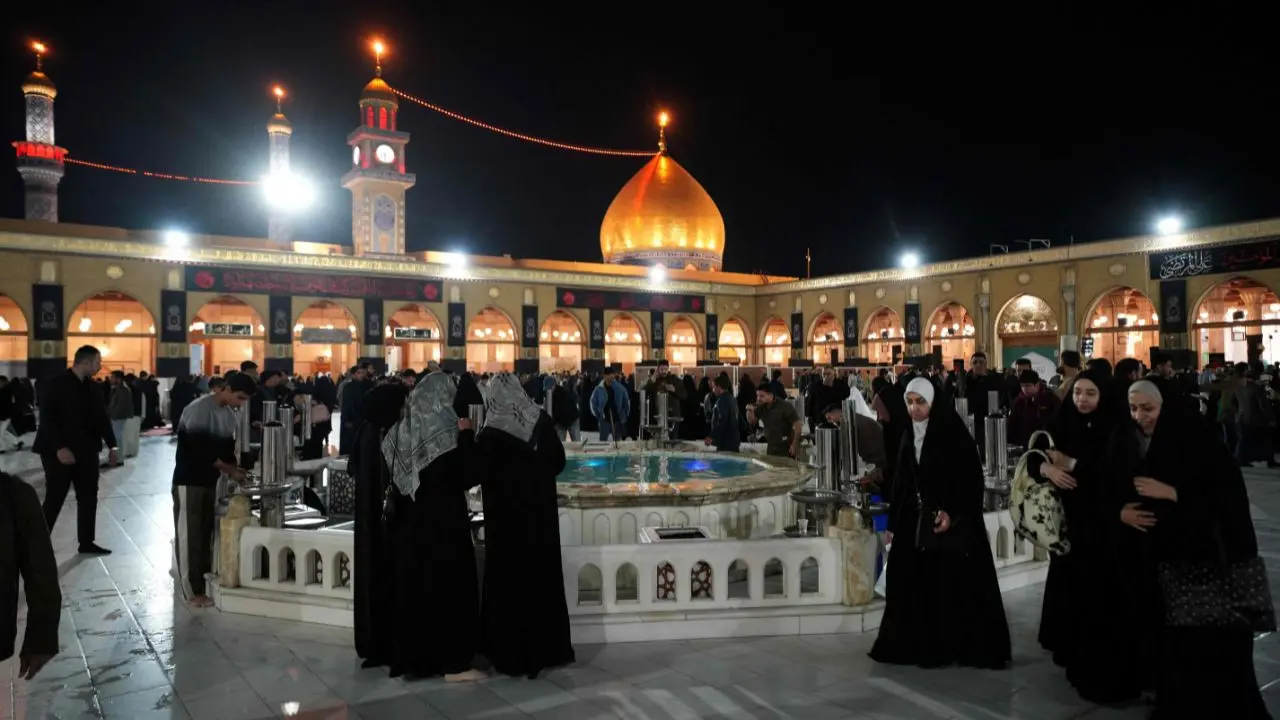 IN PHOTOS: Devotees gather at Kufa mosque for Itikaf during Laylat al-Qadr