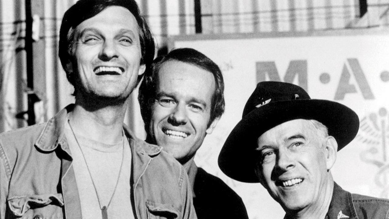 (Left to right) Alan Alda, Mike Farrell, and Harry Morgan