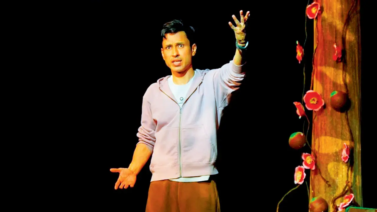 Amol Parashar to perform his one-man show Besharam Aadmi in London