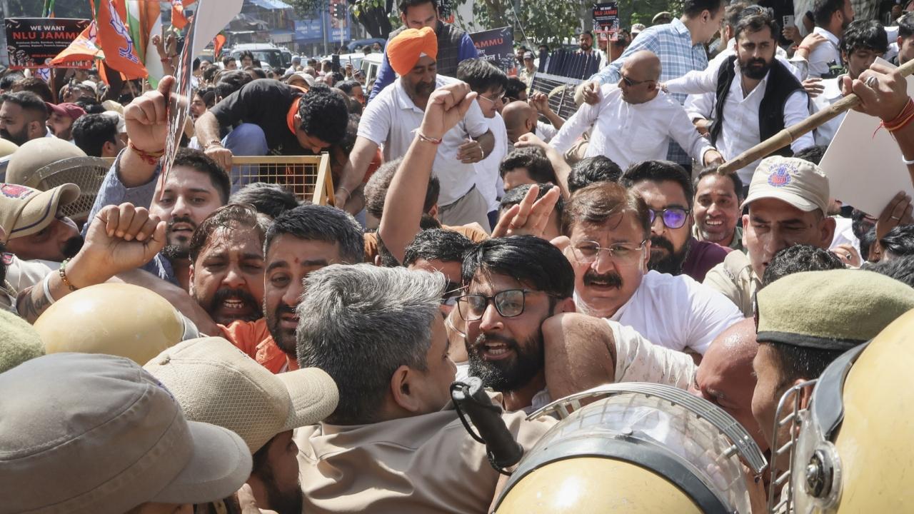 Members from parties including the National Conference, Communist Party of India (Marxist), Indian National Congress, and Peoples Democratic Party raised slogans expressing support for Iran