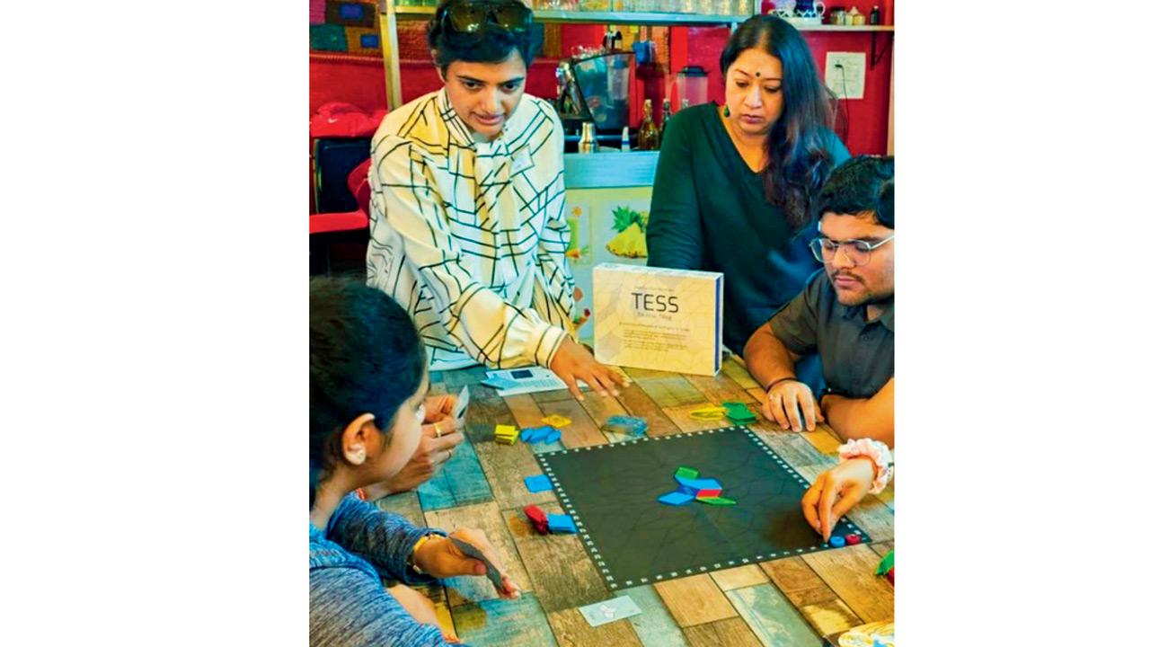 Attendees enjoy Tess during an earlier gathering. Pic courtesy/@base_camp_bg