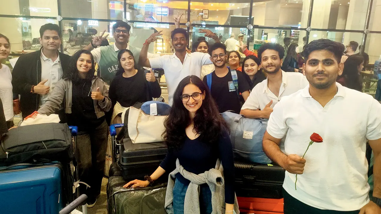84 Pune university students, 20 seniors flown back to Mumbai on chartered flight