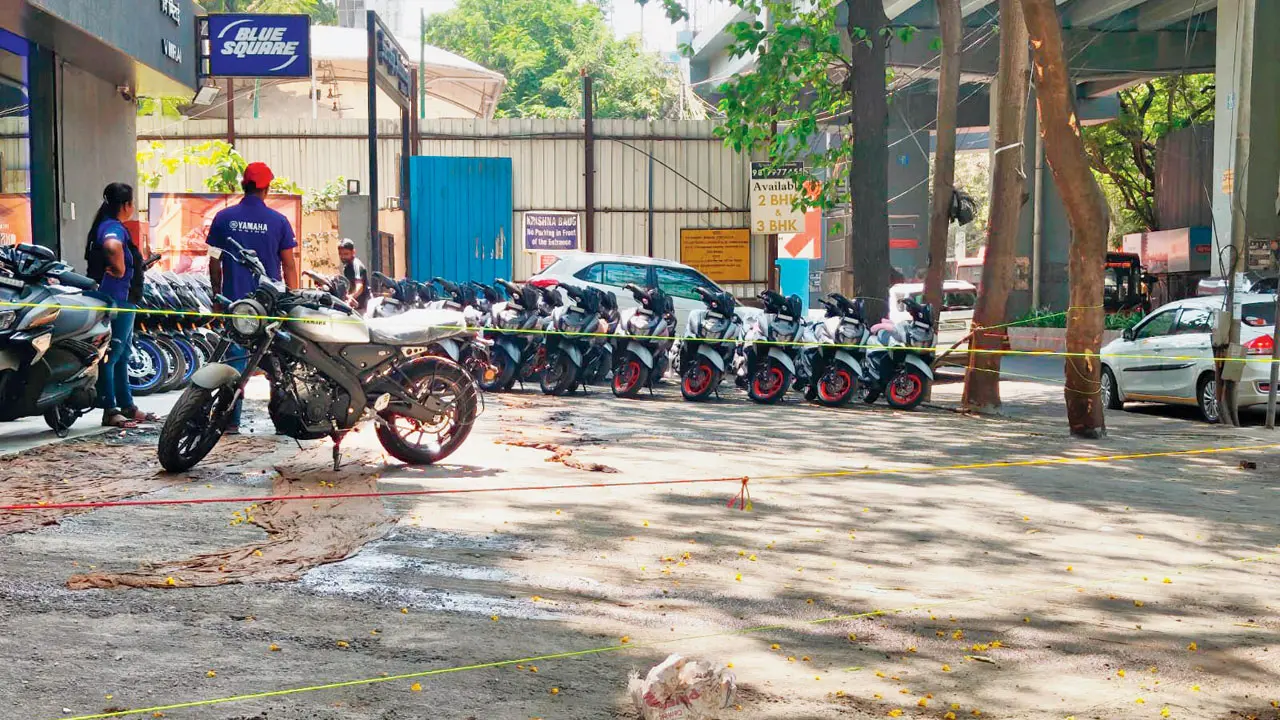 Encroachment concerns grow over setback areas along RC Marg in Chembur