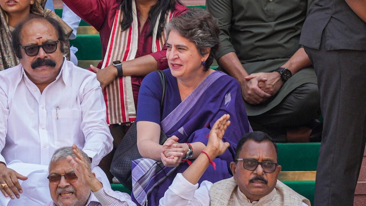 <p>The INDIA bloc leaders have sought a discussion on the reported shortage of LPG amid the ongoing conflict in West Asia.</p>