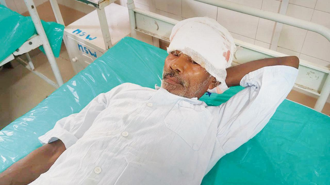Chandu Kharpade suffered a head injury while his son’s hand was hurt