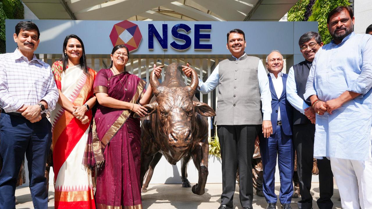 Mumbai: Devendra Fadnavis rings NSE bell as Nashik municipal green bond lists