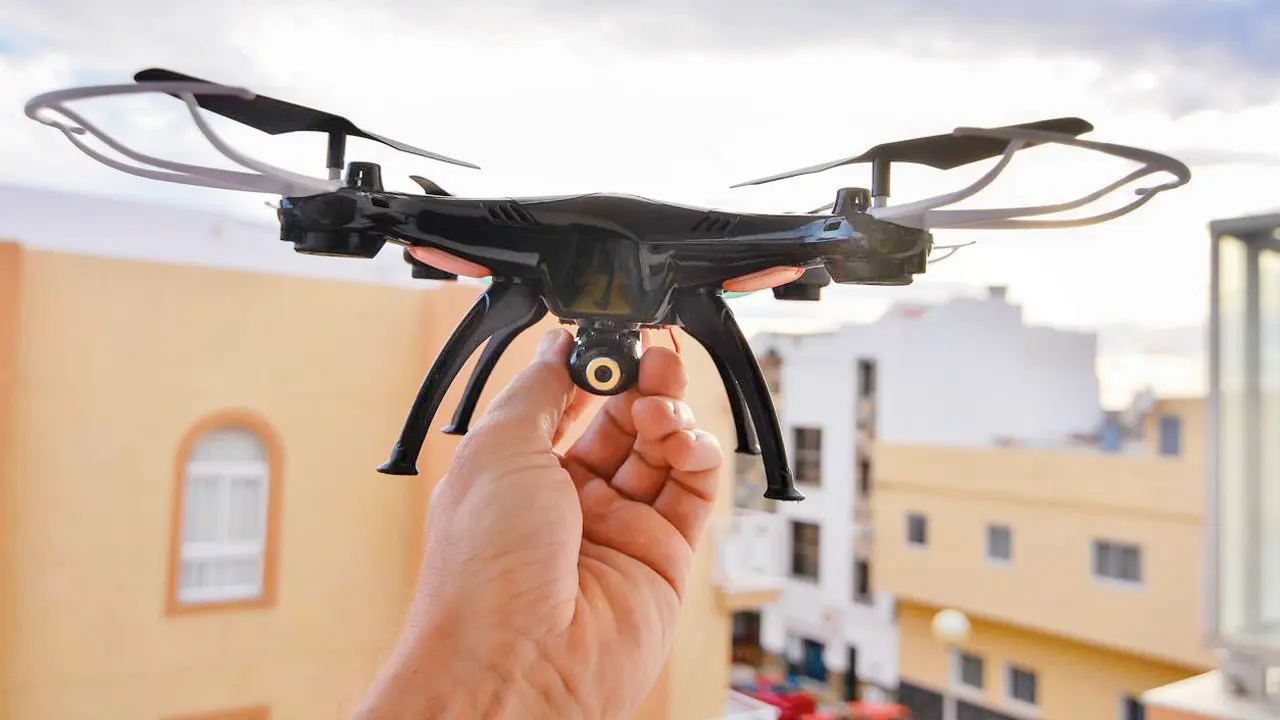 Kerala: Two US tourists booked for flying drone 