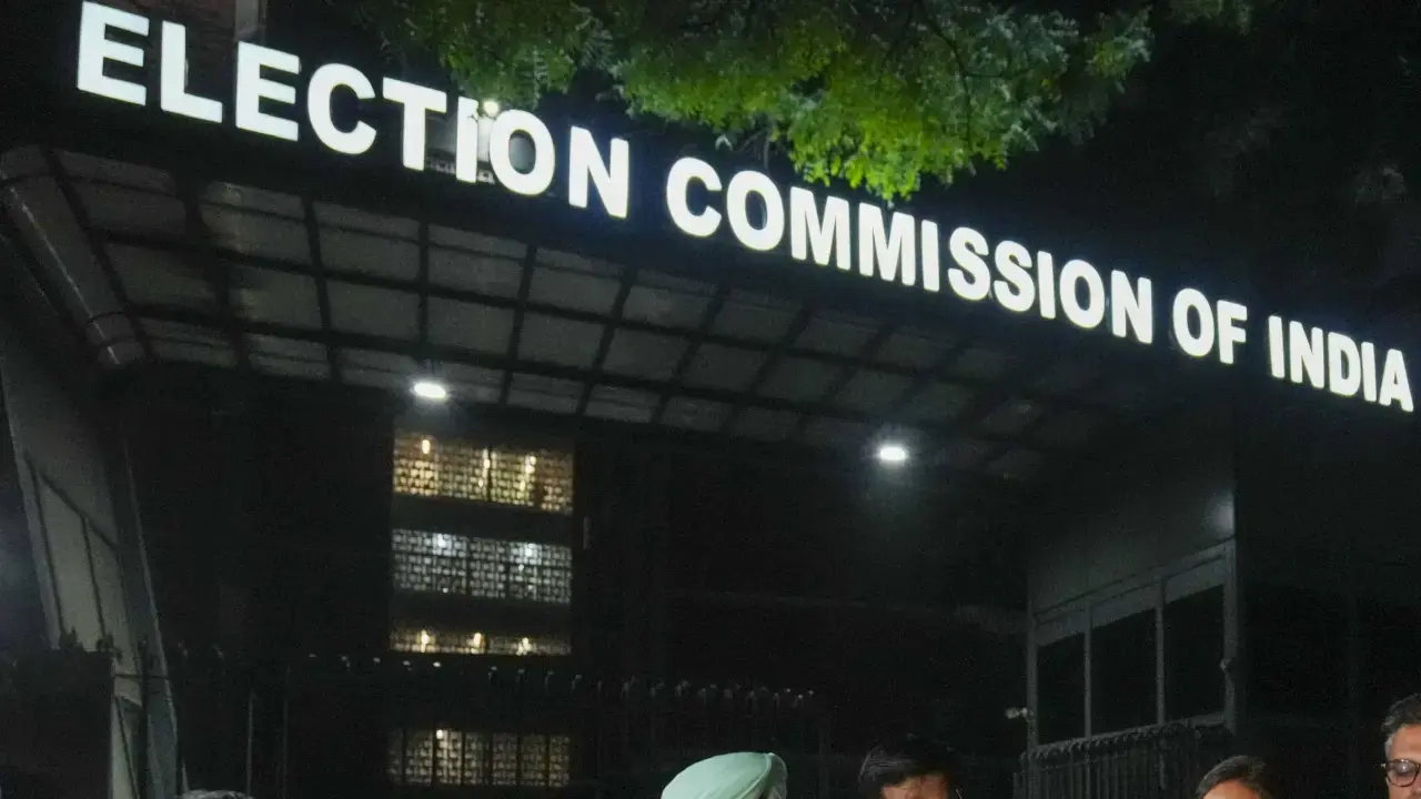 EC orders appointment of new chief secy in poll-bound West Bengal