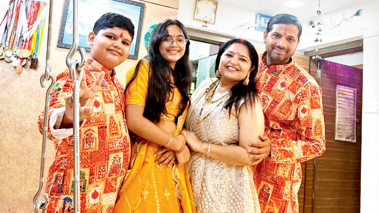 (From right) Captain Virendra Vishwakarma, his wife Nilpa and their children Nirvi and Vedansh in happier times. PICS/BY SPECIAL ARRANGEMENT
