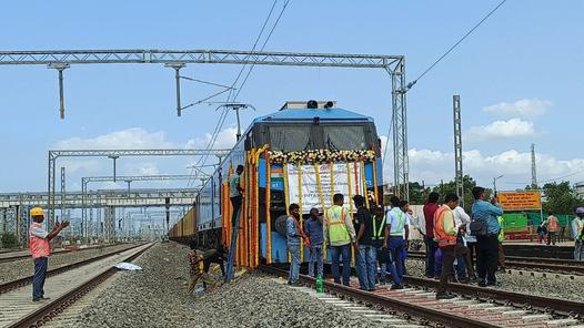 Western Dedicated Freight Corridor ready after JNPT–Vaitarna trial near Mumbai