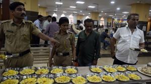 IN PICS| LPG crunch: Police canteen shuts, BMC HQ switches to electric grill