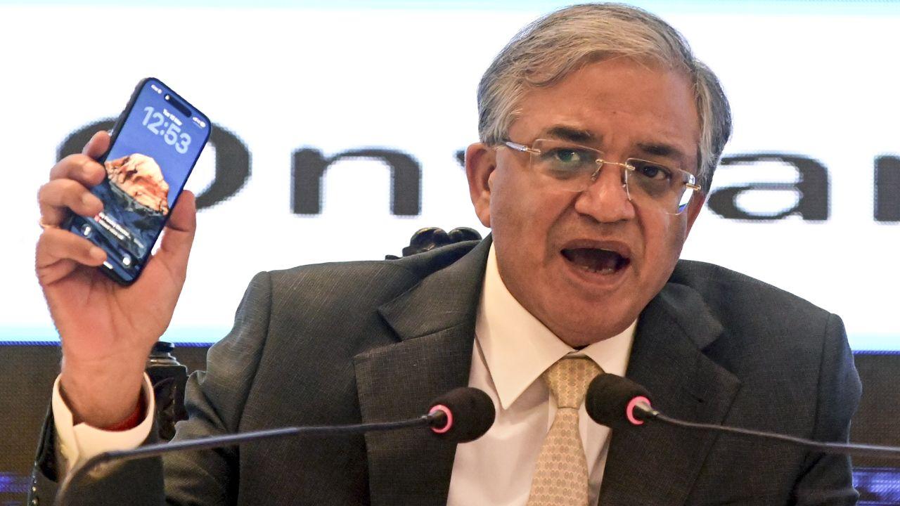 193 opposition MPs sign notice seeking motion for CEC's removal