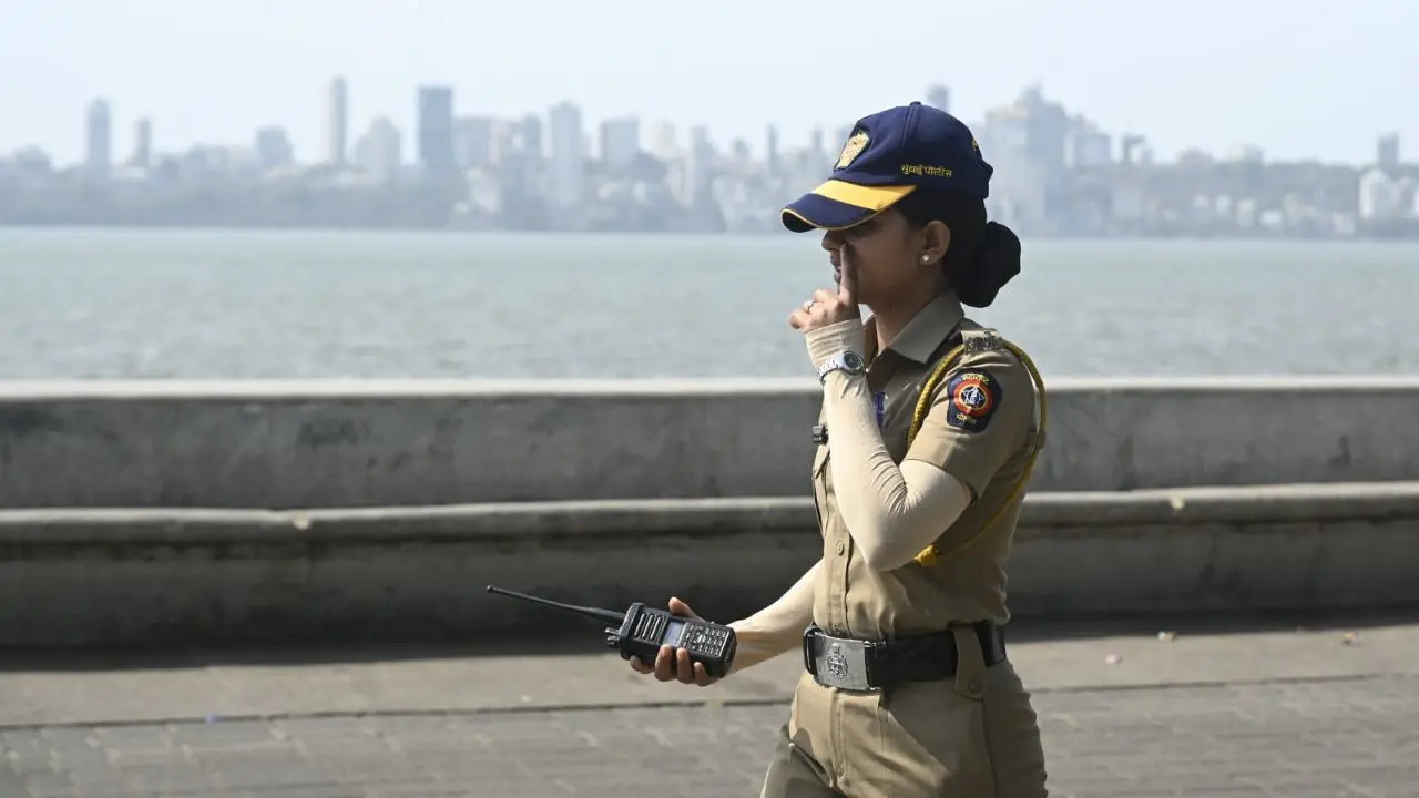 IN PICS: Island City bakes under intense heat, hangout spots wear deserted look
