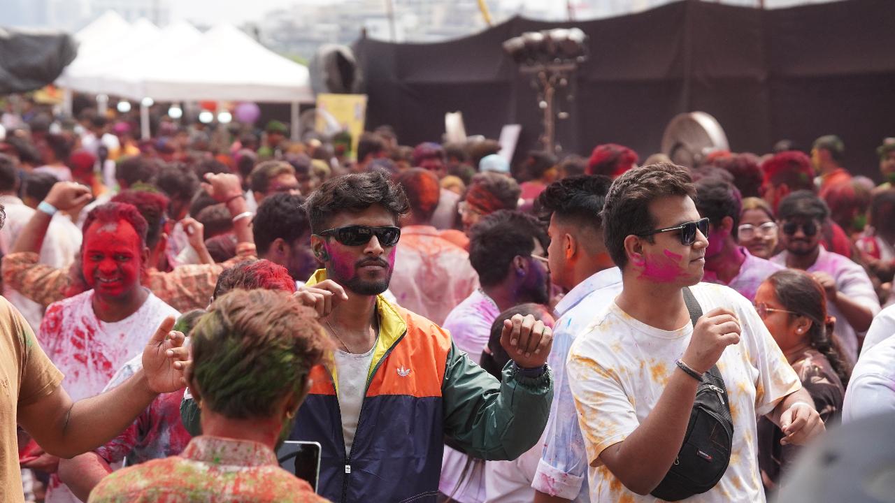 Attendees can look forward to an immersive colour splash experience and curated F&B options.
Where: Aerospace, Nexus Seawoods, NerulWhen: March 3Time: 9 am onwardsEntry: Rs 499 onwards, tickets available on BookMyShow and District by Zomato
