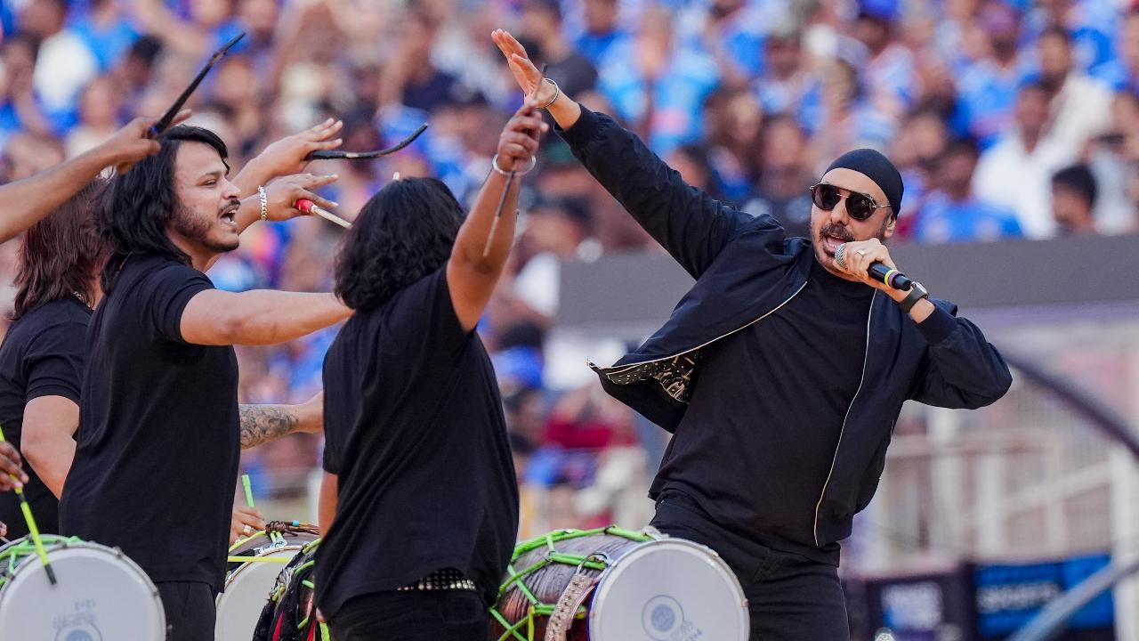 The singer, who performed with around 50 Bollywood dancers and colourful choreography, and traditional Punjabi dhol performers sang some of his biggest hits including 'Oh Ho Ho Ho'
