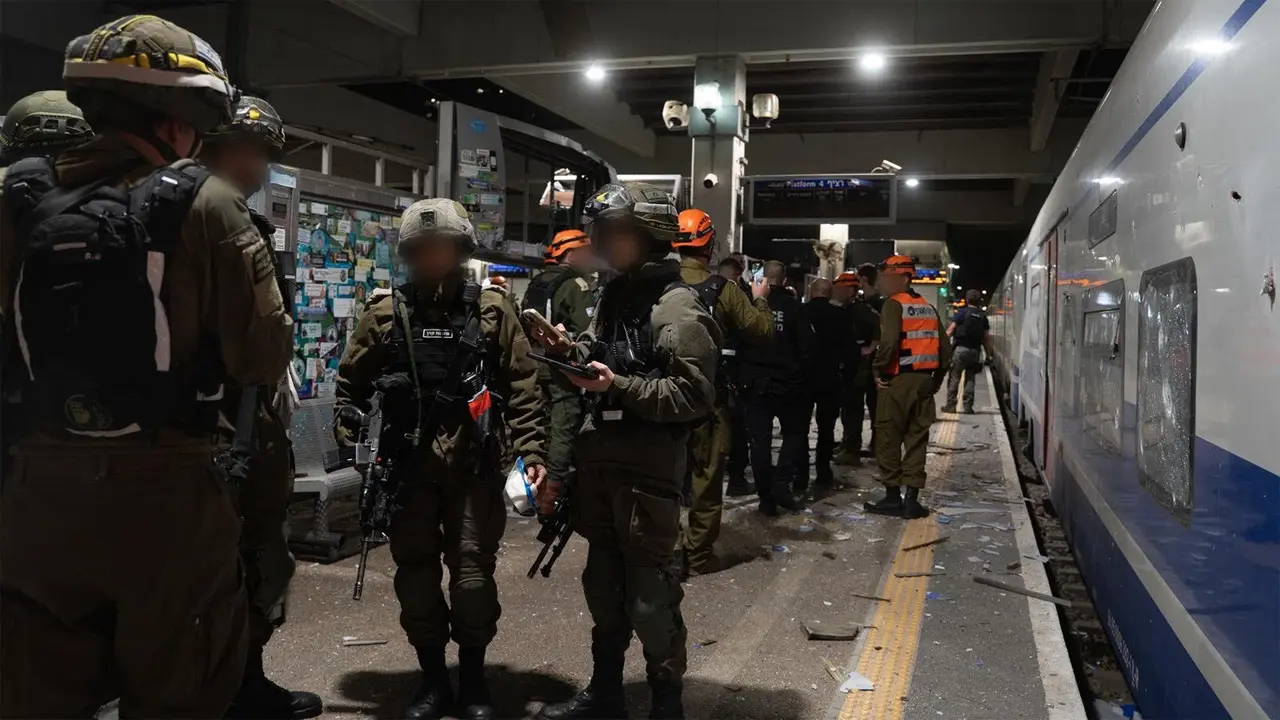 Iranian ballistic missile attack kills man, woman in central Israel