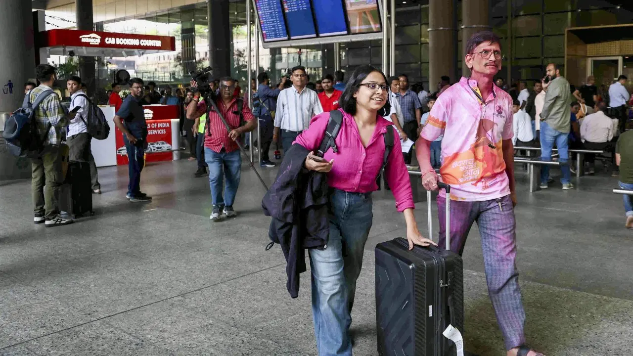 Amid these developments, Spicejet announced that it is operating special flights from Fujairah to Delhi, Mumbai, and Kochi to support Indian nationals travelling home. Similarly, Travel company EaseMyTrip also announced that it is operating special charter flights from Fujairah to Delhi and Mumbai.