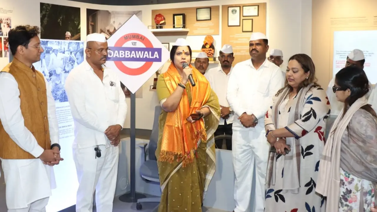 In Photos: Mumbai mayor Ritu Tawde backs dabbawalas, announces e-bike plan