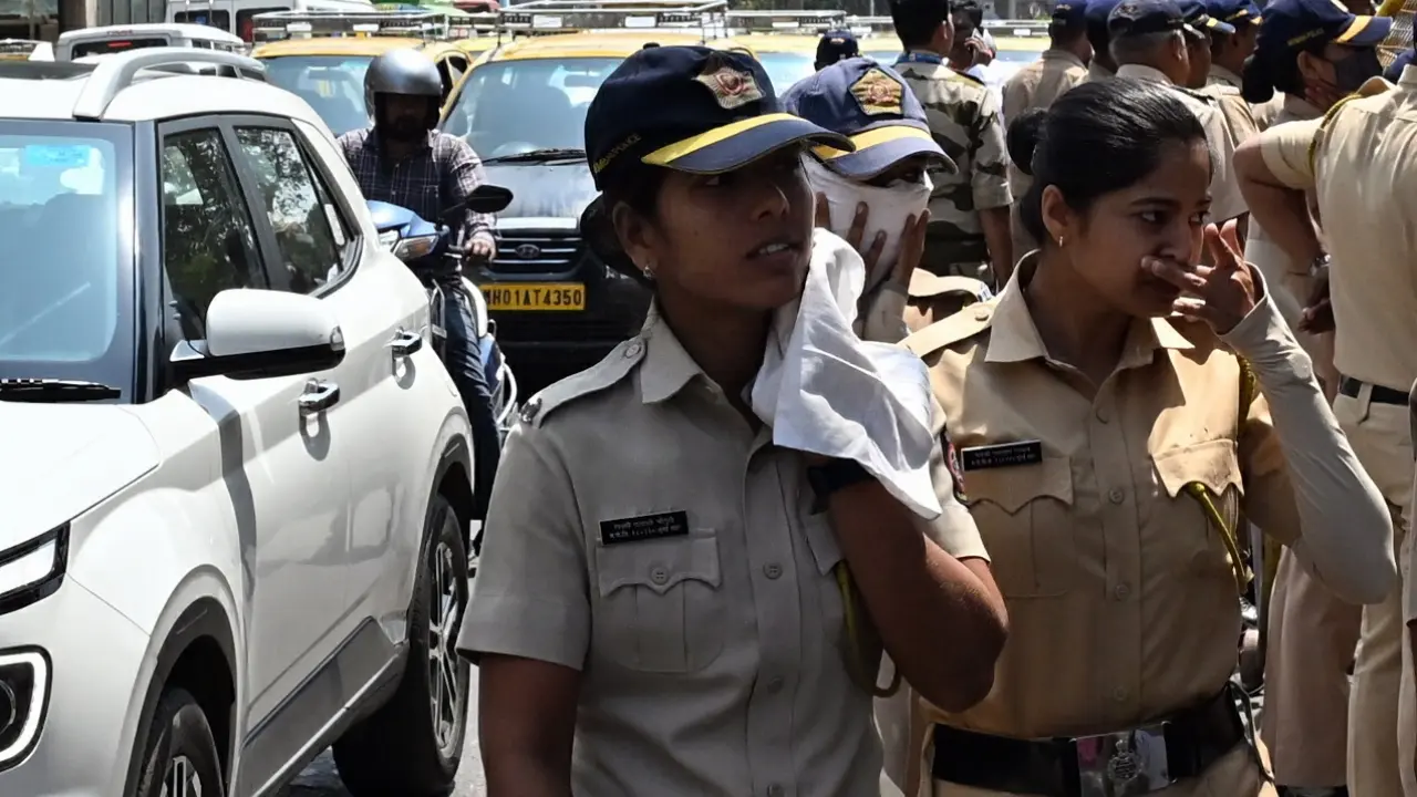 The maximum and minimum temperatures are expected to hover around 32 degrees Celsius and 23 degrees Celsius, respectively.