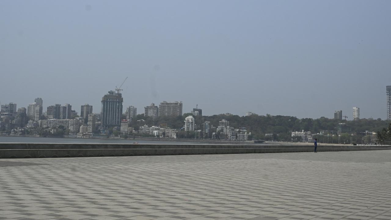 Among the areas recording moderate AQI levels, Bandra Kurla Complex recorded an AQI of 118, Borivali East 111 and Andheri East 126.