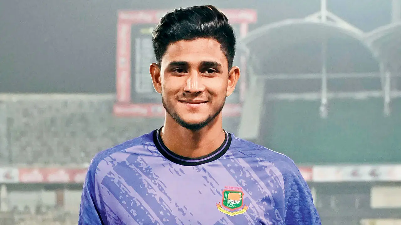 1st ODI: Nahid Rana’s fifer helps Bangladesh crush Pakistan in Mirpur