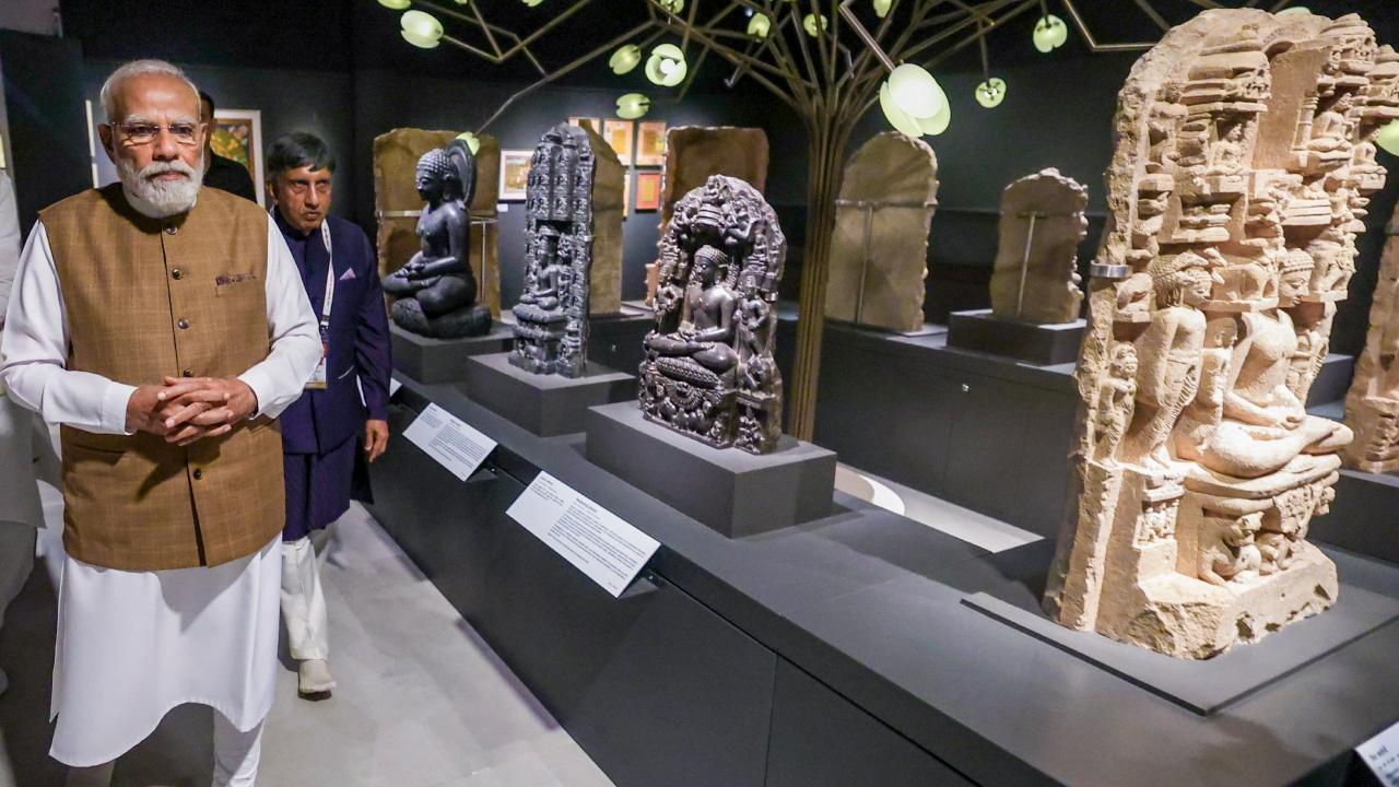 He said Bhagwan Mahavir's ideals are spiritually uplifting and also deeply relevant in today's world and his emphasis on equality and kindness reminds people of everyone's shared responsibility towards society