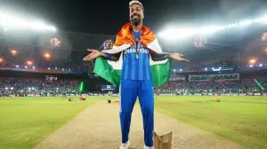 Pune advocate seeks an FIR against Hardik Pandya for insulting the national flag