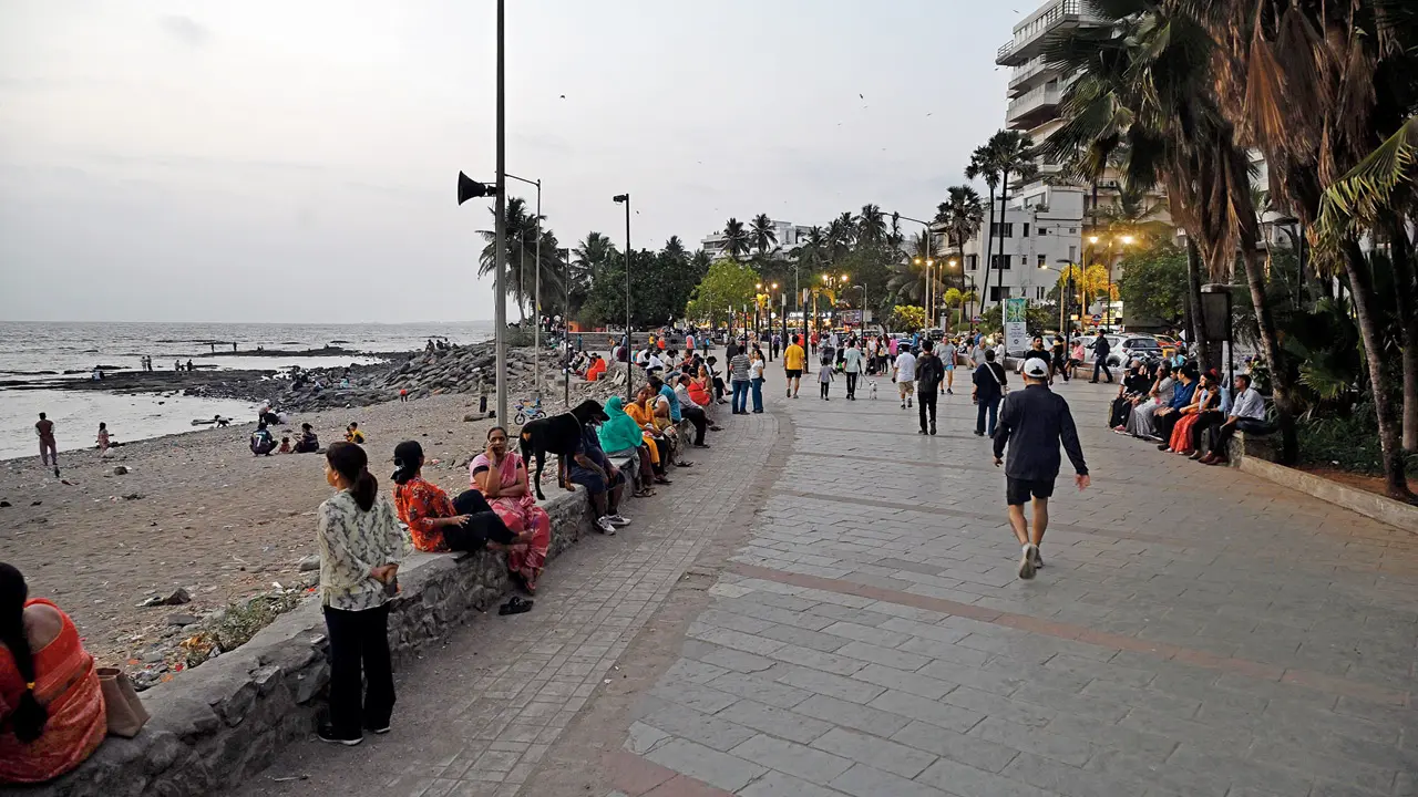 We need to keep promenades free of encroachment