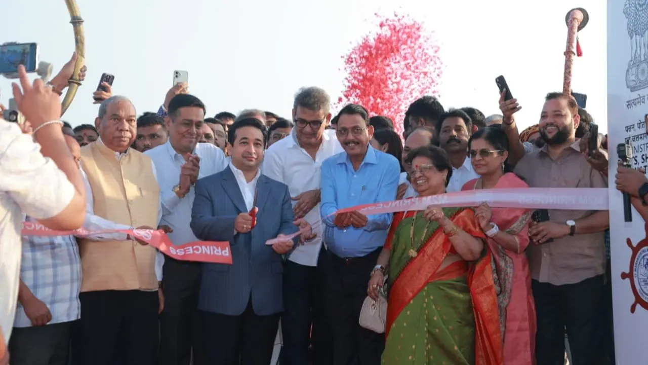 Faster, cheaper travel to Konkan now: Mumbai-Vijaydurg Ro-Pax sails off