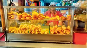 LPG crisis unlikely to hit train food services immediately, says railways