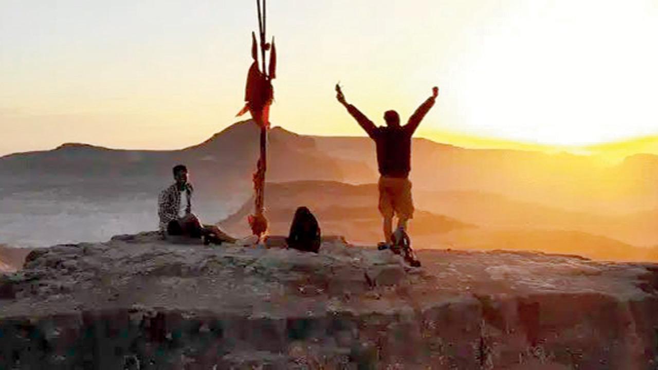 Participants enjoy a sunrise during a previous trek to Harihar Fort. Pic courtesy/mischieftreks.com