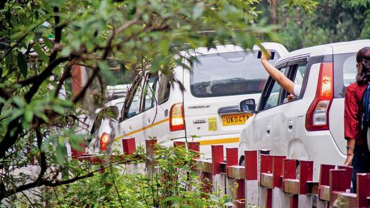 Residents flag civic woes, from reckless motorists to dug-up roads