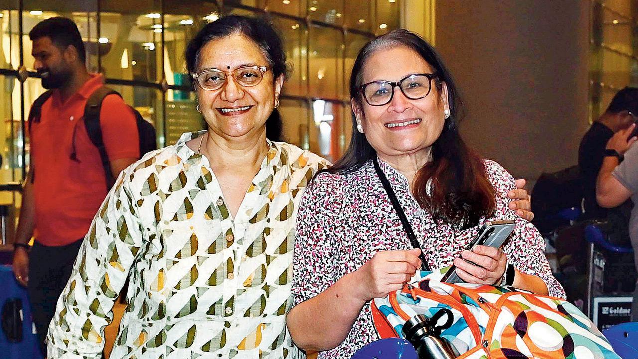 Asha Haveli and Sharvari Saraf