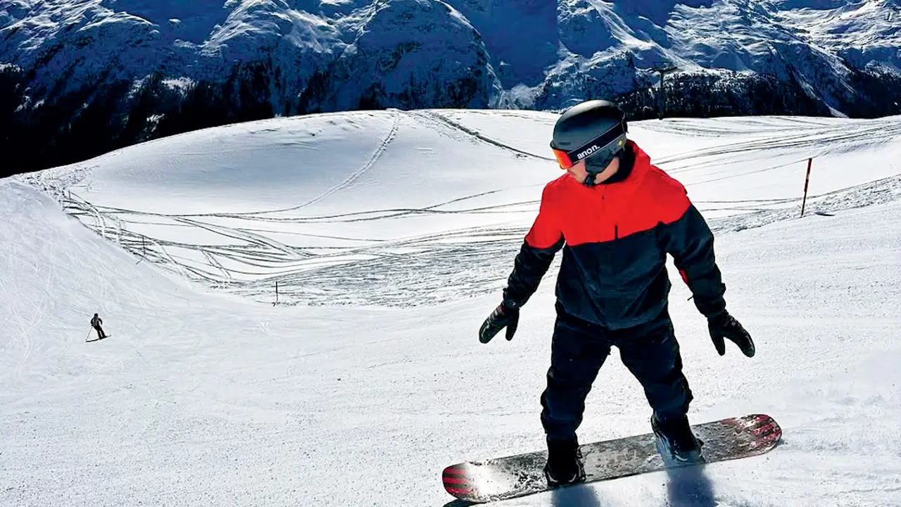 Zlatan is an ace on ice!