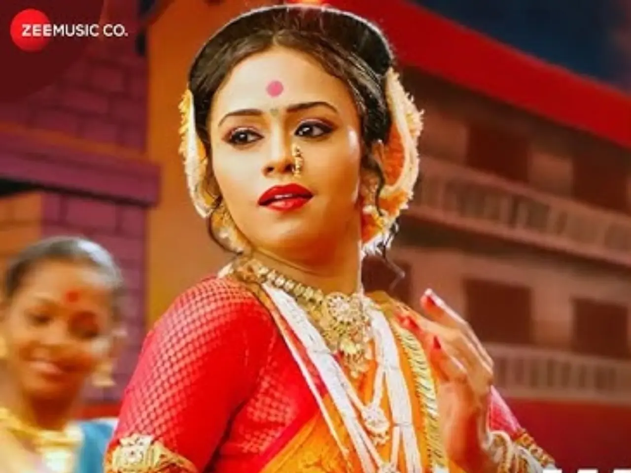 Amruta Khanvilkar became a sensation with the electrifying Lavani number Vajle Ki Bara from the Marathi film Natarang. Vajle Ki Bara quickly became a massive hit, gaining popularity far beyond Marathi cinema circles.